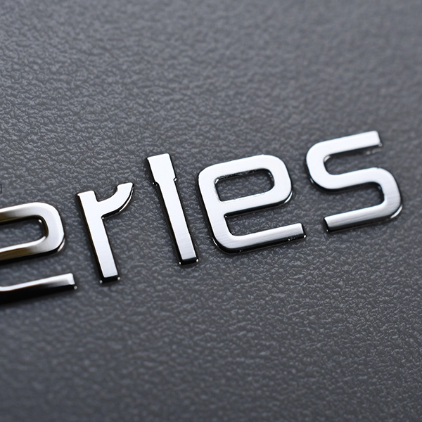 Adesivo de metal com logotipo de marca 3D