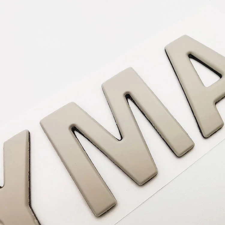 Adesivo de etiqueta macia em prata cromada 3D