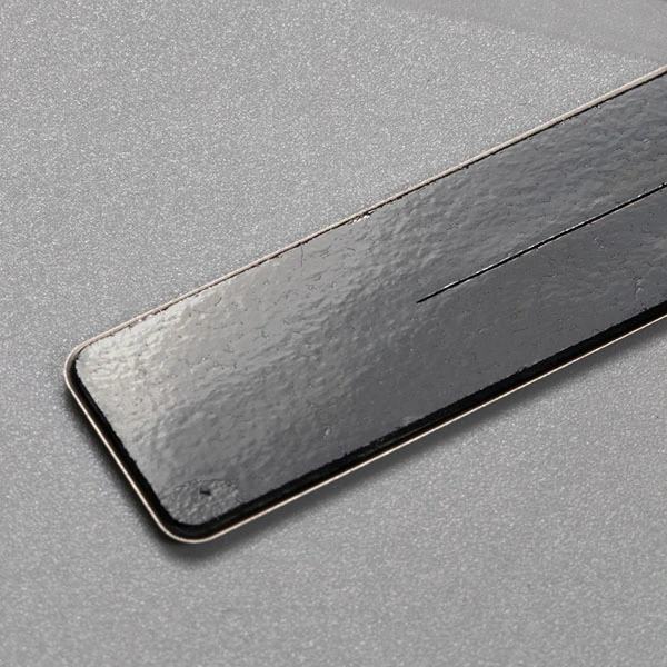 Etiqueta de níquel metal 3D