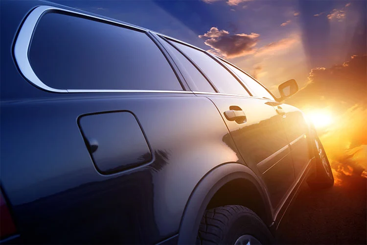 Superfície de equipamentos externos, como automóveis